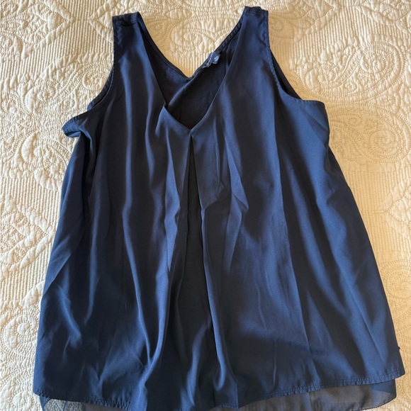Tommy Hilfiger silky blue sleeveless top - flowy and perfect for layering! XL - Picture 1 of 6